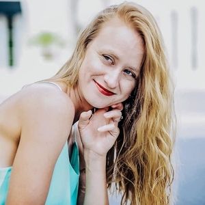 Meet your Posher, Natalie